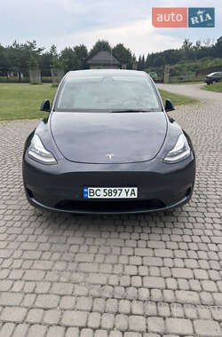Внедорожник / Кроссовер Tesla Model Y 2021 в 