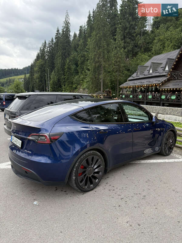 Внедорожник / Кроссовер Tesla Model Y 2020 в 