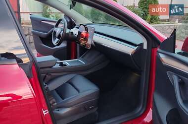 Позашляховик / Кросовер Tesla Model Y 2023 в 