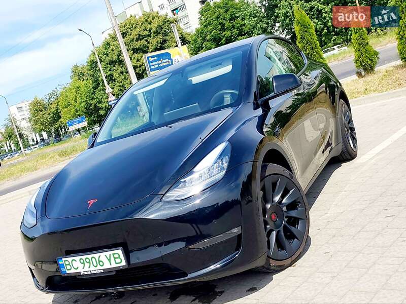 Внедорожник / Кроссовер Tesla Model Y 2021 в 