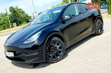Внедорожник / Кроссовер Tesla Model Y 2021 в 