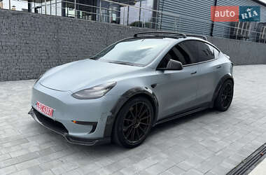 Позашляховик / Кросовер Tesla Model Y 2021 в 