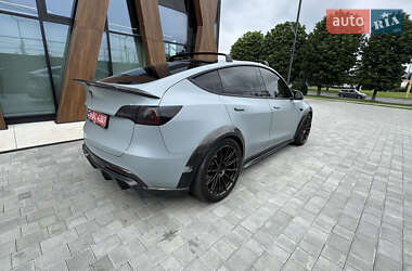 Позашляховик / Кросовер Tesla Model Y 2021 в 