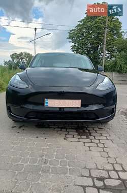 Позашляховик / Кросовер Tesla Model Y 2023 в Львові