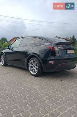 Позашляховик / Кросовер Tesla Model Y 2023 в 