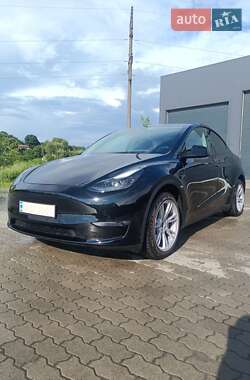 Позашляховик / Кросовер Tesla Model Y 2023 в 