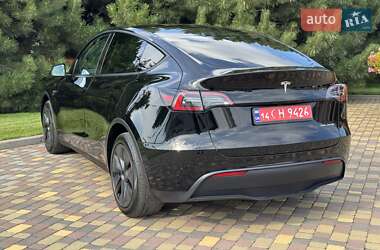 Внедорожник / Кроссовер Tesla Model Y 2024 в 