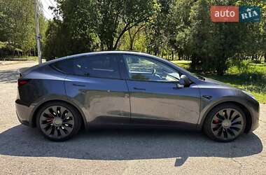Внедорожник / Кроссовер Tesla Model Y 2024 в 