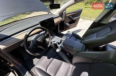Внедорожник / Кроссовер Tesla Model Y 2024 в 