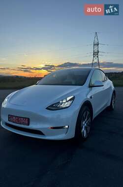 Внедорожник / Кроссовер Tesla Model Y 2023 в 