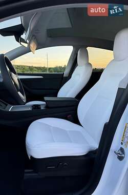 Внедорожник / Кроссовер Tesla Model Y 2023 в 