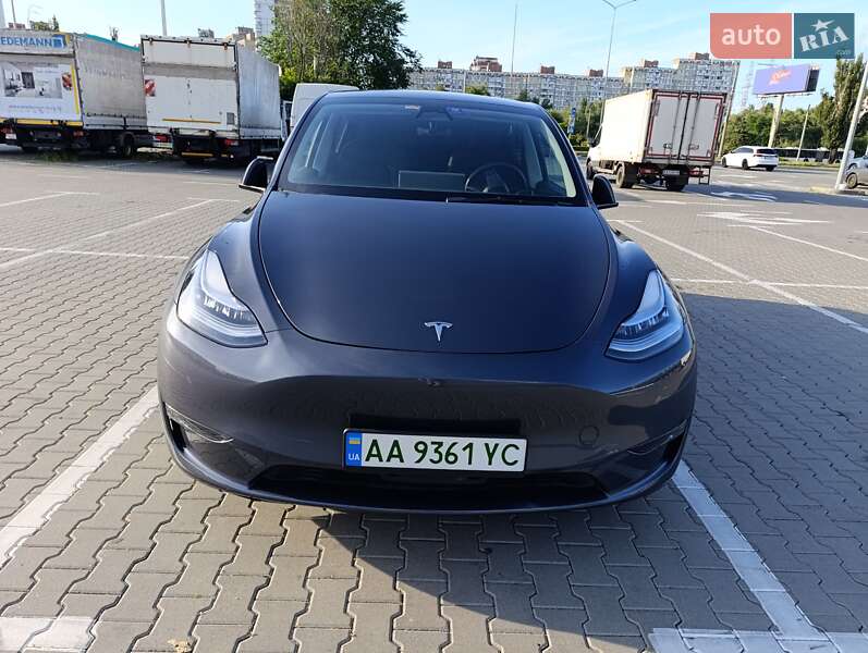 Внедорожник / Кроссовер Tesla Model Y 2023 в Киеве
