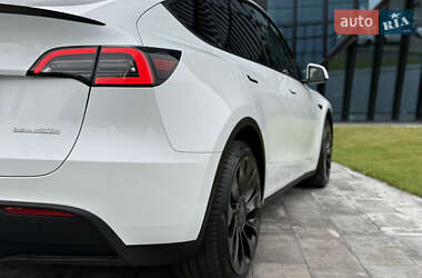 Внедорожник / Кроссовер Tesla Model Y 2023 в 