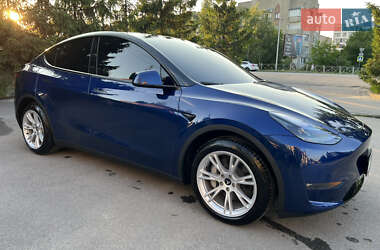 Внедорожник / Кроссовер Tesla Model Y 2024 в 