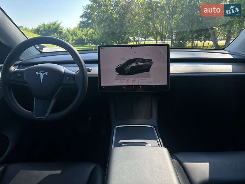 Внедорожник / Кроссовер Tesla Model Y 2023 в Киеве