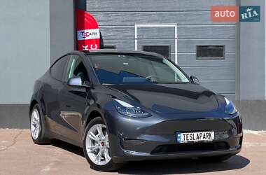 Позашляховик / Кросовер Tesla Model Y 2024 в Києві