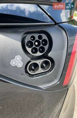 Внедорожник / Кроссовер Tesla Model Y 2023 в 
