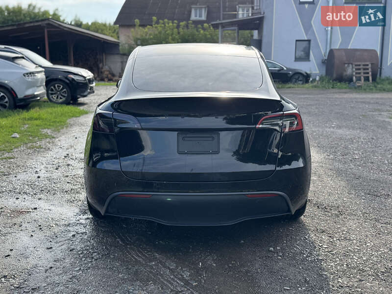 Внедорожник / Кроссовер Tesla Model Y 2022 в Ровно