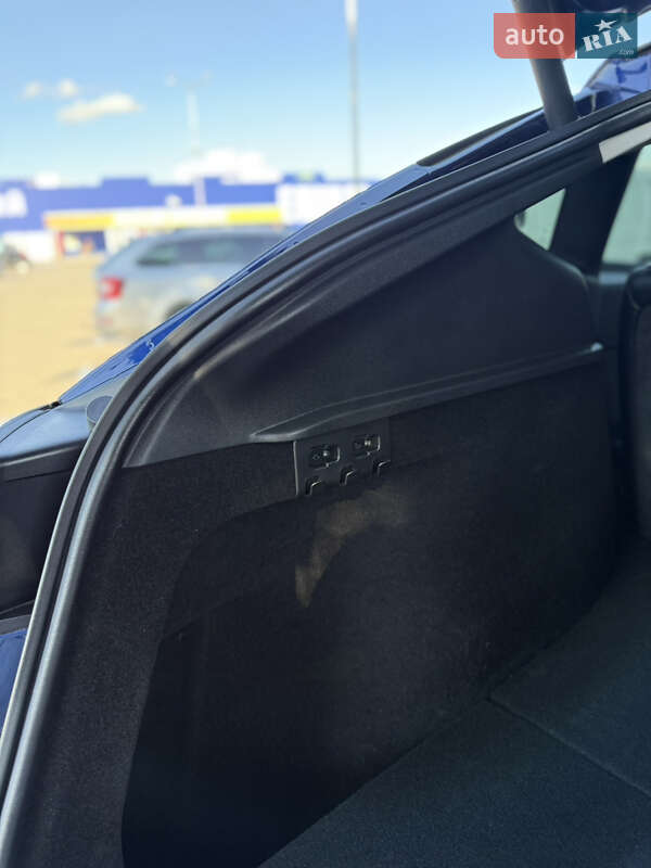 Позашляховик / Кросовер Tesla Model Y 2022 в Тернополі