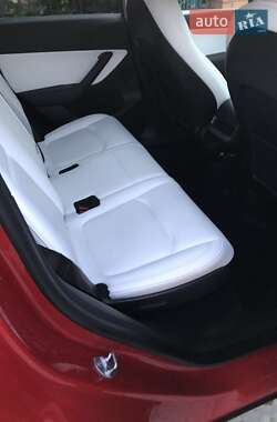 Позашляховик / Кросовер Tesla Model Y 2021 в 