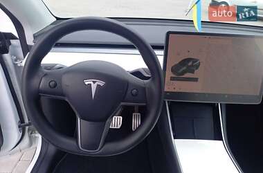 Внедорожник / Кроссовер Tesla Model Y 2020 в 