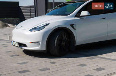 Позашляховик / Кросовер Tesla Model Y 2020 в 