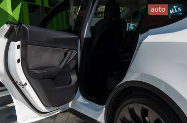 Позашляховик / Кросовер Tesla Model Y 2020 в 