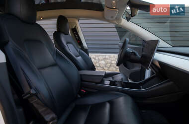 Позашляховик / Кросовер Tesla Model Y 2020 в 