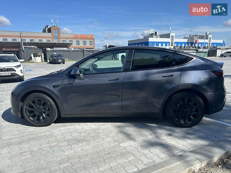 Позашляховик / Кросовер Tesla Model Y 2021 в Києві
