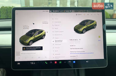 Внедорожник / Кроссовер Tesla Model Y 2021 в 