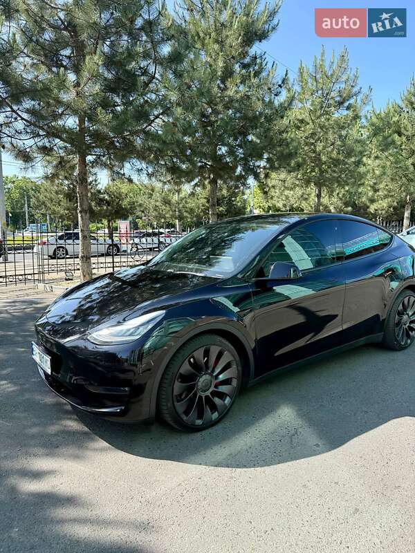 Внедорожник / Кроссовер Tesla Model Y 2020 в 