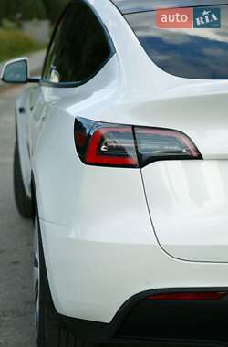 Внедорожник / Кроссовер Tesla Model Y 2020 в 