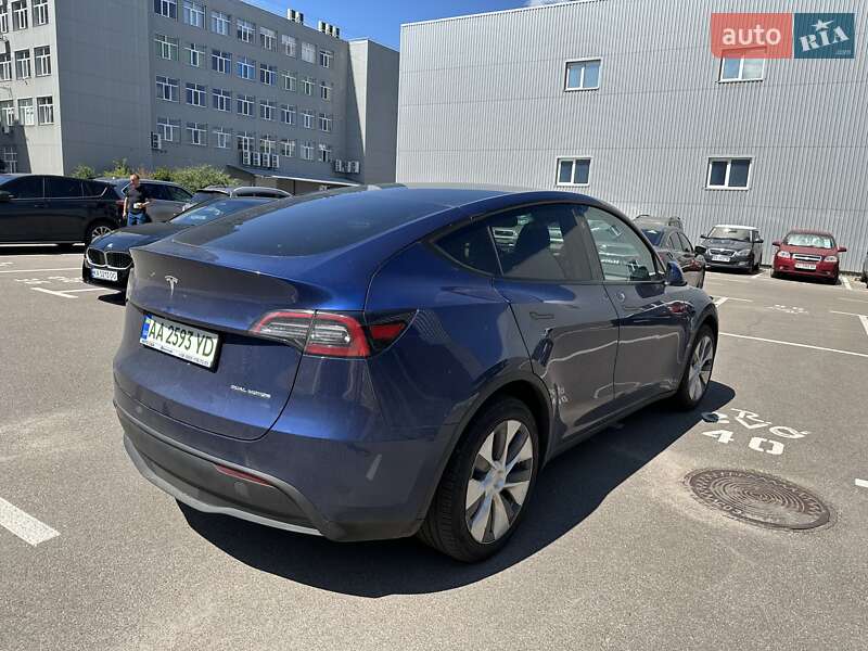 Внедорожник / Кроссовер Tesla Model Y 2024 в Киеве
