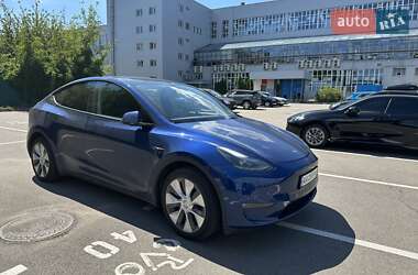 Внедорожник / Кроссовер Tesla Model Y 2024 в 