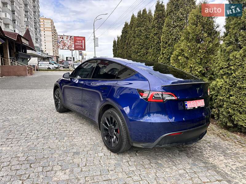 Позашляховик / Кросовер Tesla Model Y 2021 в Харкові