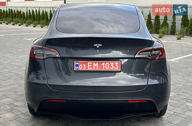 Внедорожник / Кроссовер Tesla Model Y 2021 в 