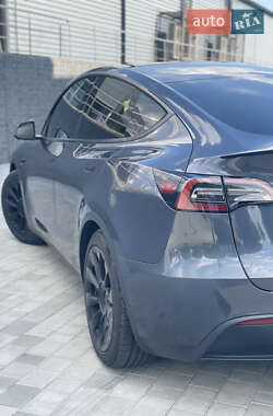 Внедорожник / Кроссовер Tesla Model Y 2021 в 