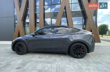 Внедорожник / Кроссовер Tesla Model Y 2021 в 