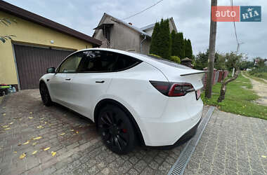Внедорожник / Кроссовер Tesla Model Y 2021 в 