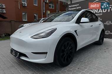 Внедорожник / Кроссовер Tesla Model Y 2024 в 