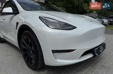 Внедорожник / Кроссовер Tesla Model Y 2024 в 