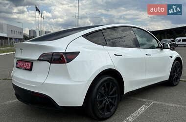 Внедорожник / Кроссовер Tesla Model Y 2024 в 