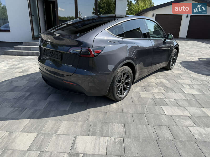 Внедорожник / Кроссовер Tesla Model Y 2024 в Староконстантинове