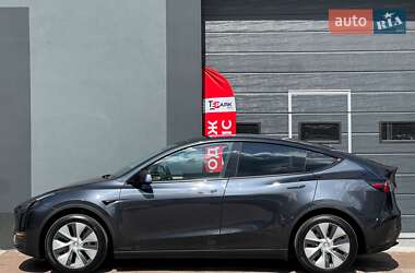 Внедорожник / Кроссовер Tesla Model Y 2024 в 