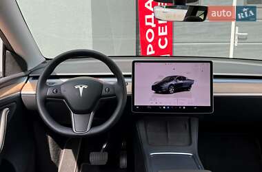 Внедорожник / Кроссовер Tesla Model Y 2024 в 