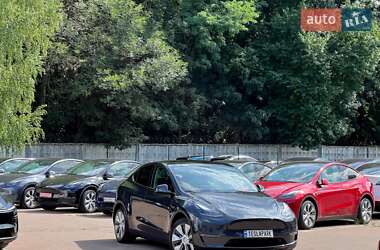 Внедорожник / Кроссовер Tesla Model Y 2024 в 