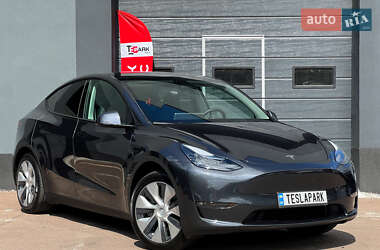 Внедорожник / Кроссовер Tesla Model Y 2024 в Киеве