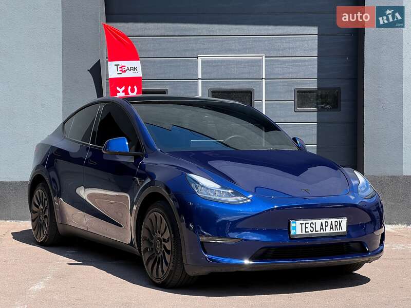 Внедорожник / Кроссовер Tesla Model Y 2023 в Киеве