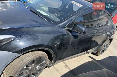 Позашляховик / Кросовер Tesla Model Y 2023 в 