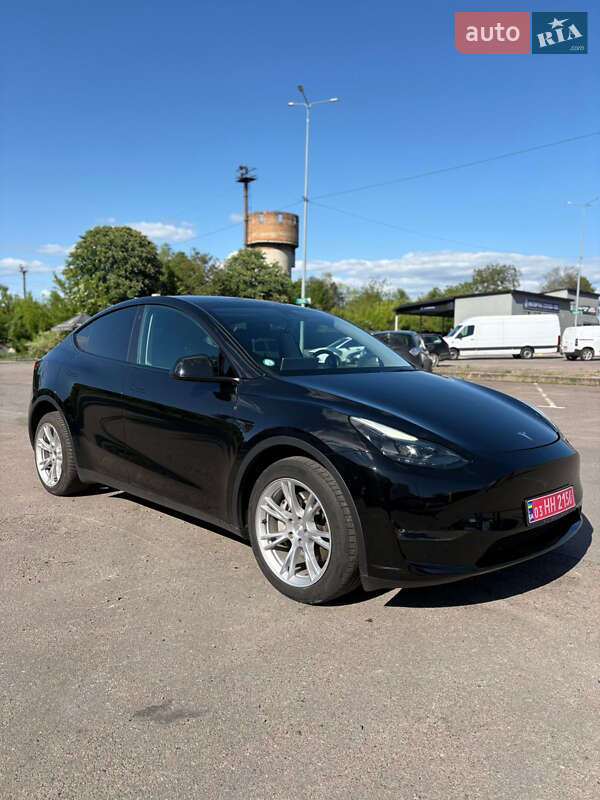 Позашляховик / Кросовер Tesla Model Y 2022 в Рівному